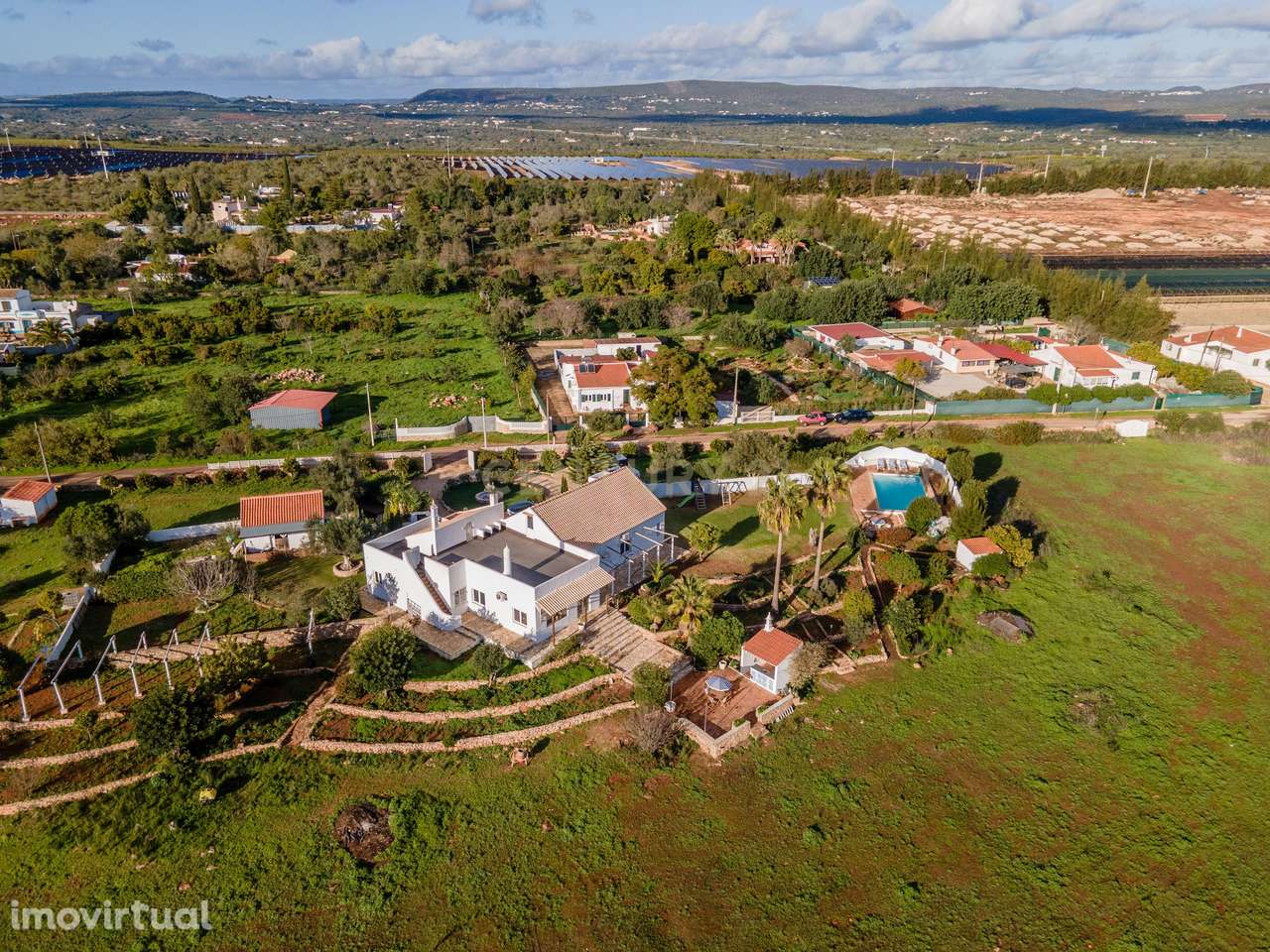 Moradia de Luxo na Urbanização do Foral inserida num lote com 17 640m2 - Grande imagem: 5/60