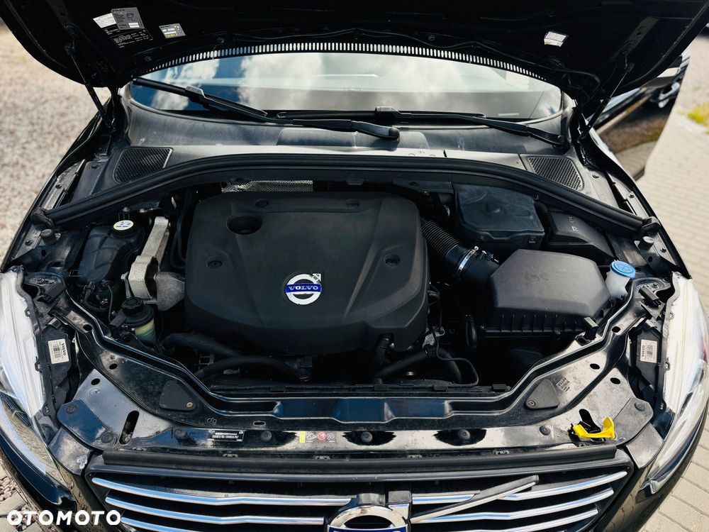 Volvo XC 60 D4 Ocean Race - 12