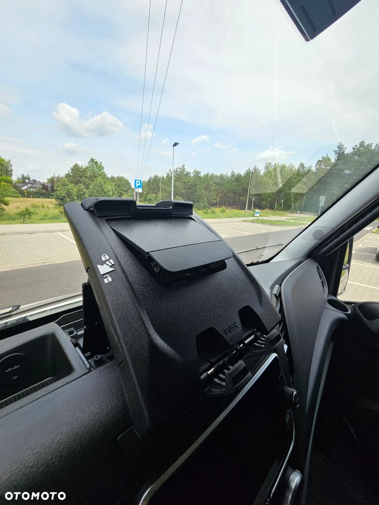 Iveco DAILY - 32