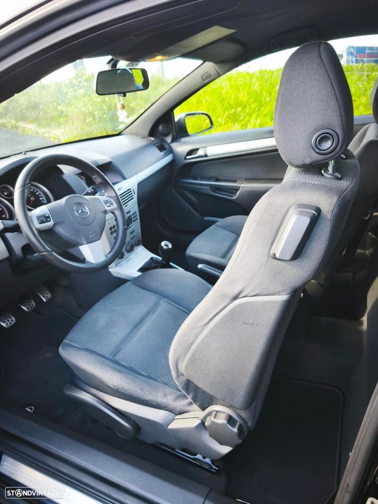 Opel Astra GTC 1.3 CDTI - 15