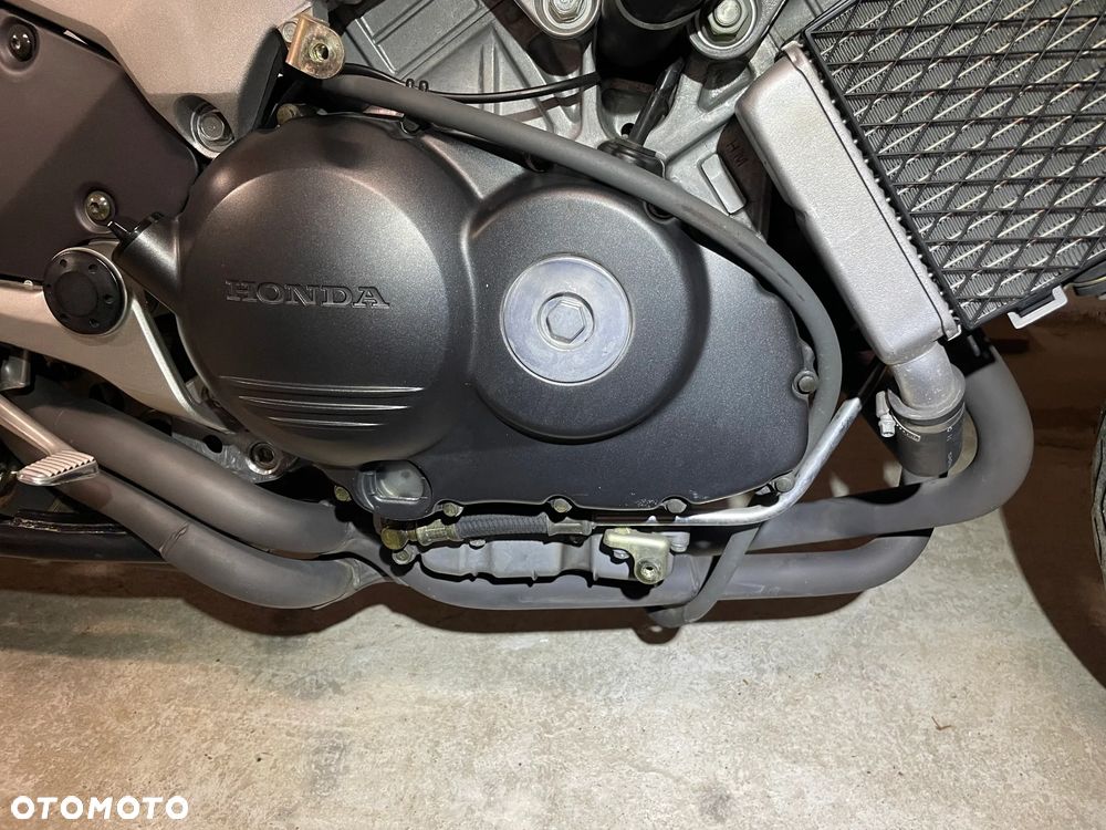 Honda VFR - 7