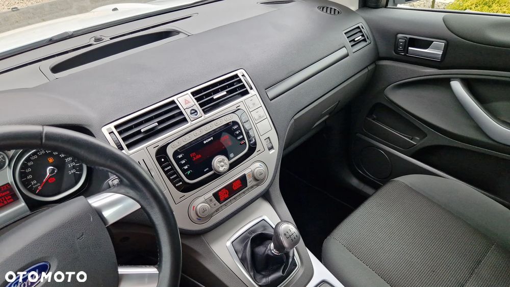 Ford Kuga 2.0 TDCi 2x4 Champions Edition - 11