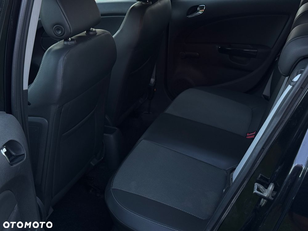 Opel Corsa 1.2 16V Cosmo - 15