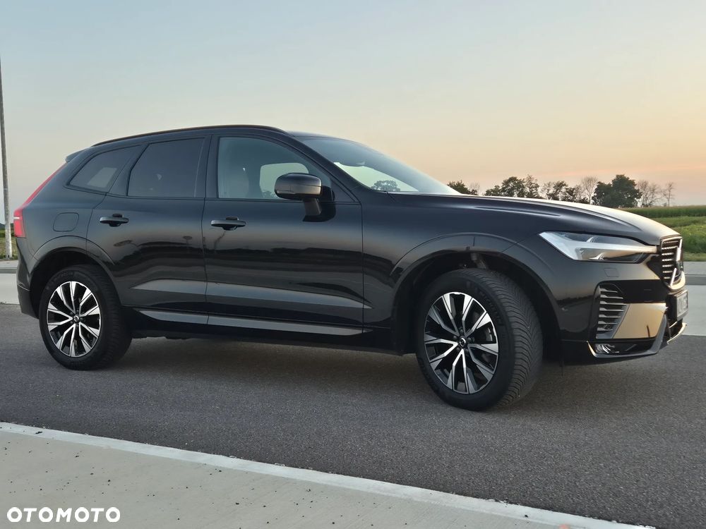 Volvo XC 60 B5 B AWD Ultimate Dark - 14