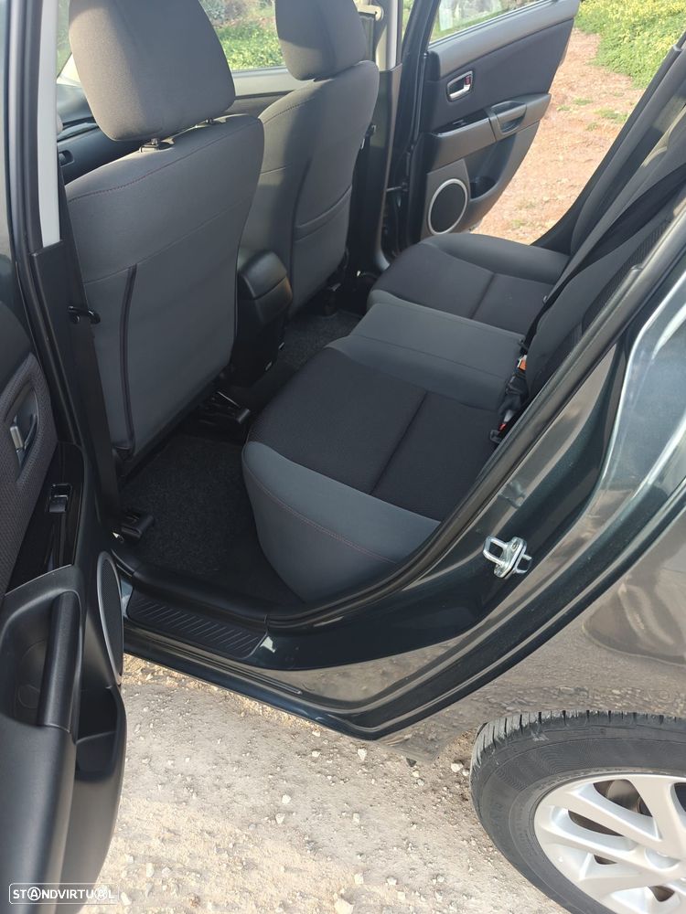 Mazda 3 Hatchback - 11