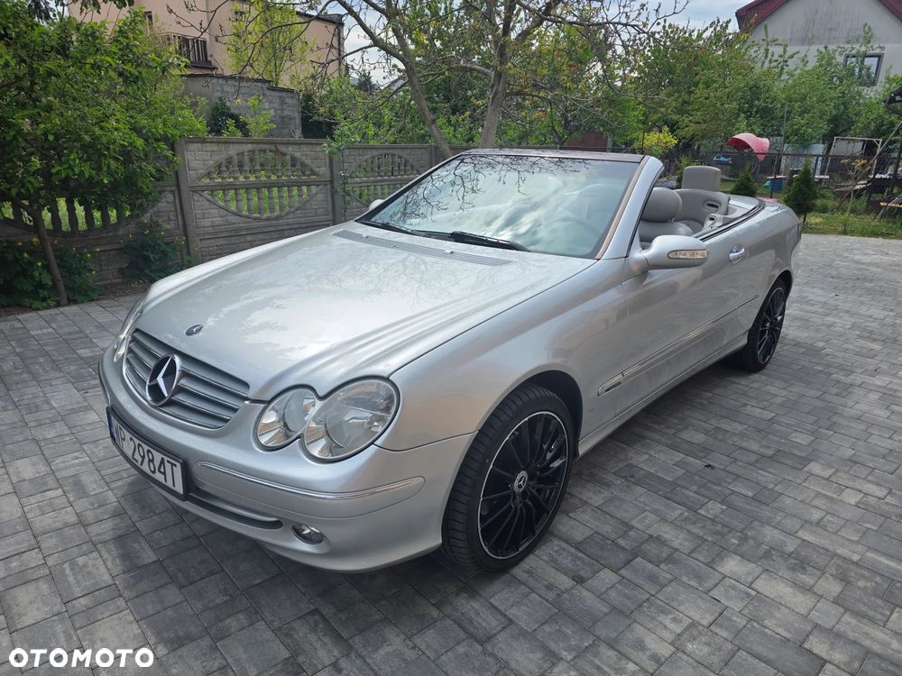 Mercedes-Benz CLK - 10