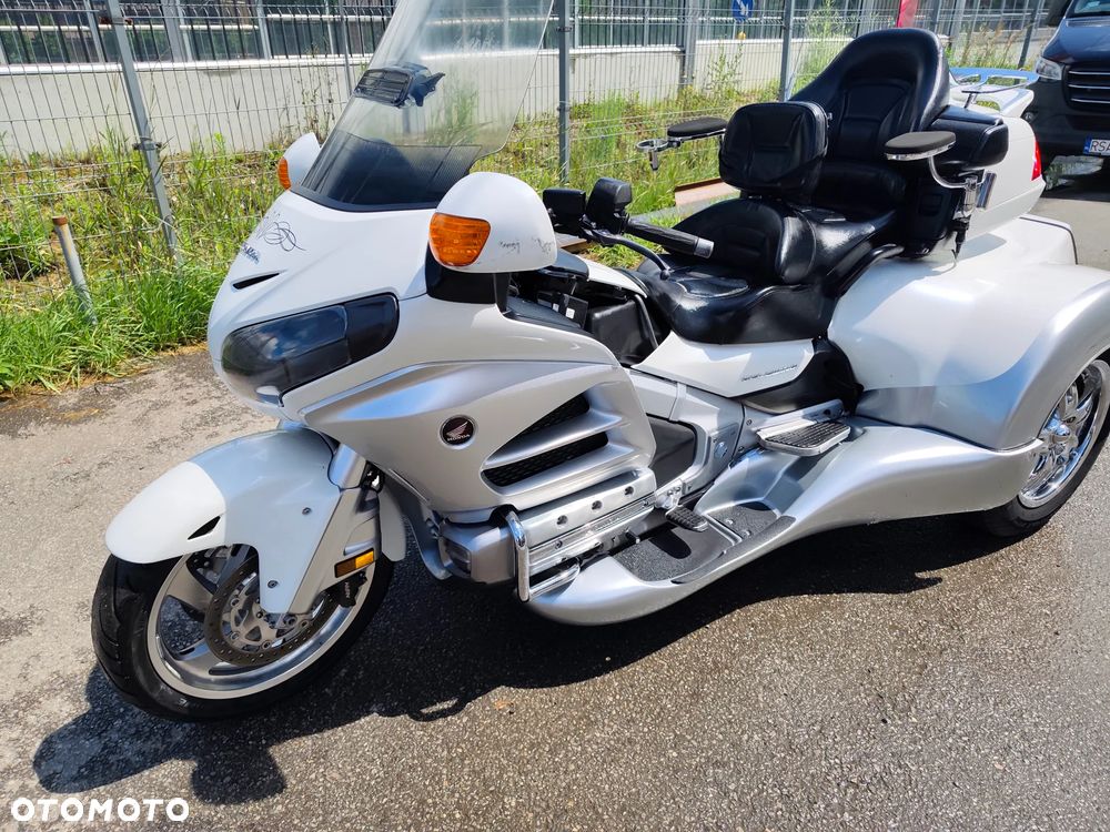 Honda GL - 23