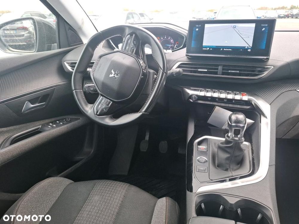 Peugeot 5008 PureTech 130 Stop & Start Active Business-Paket - 15