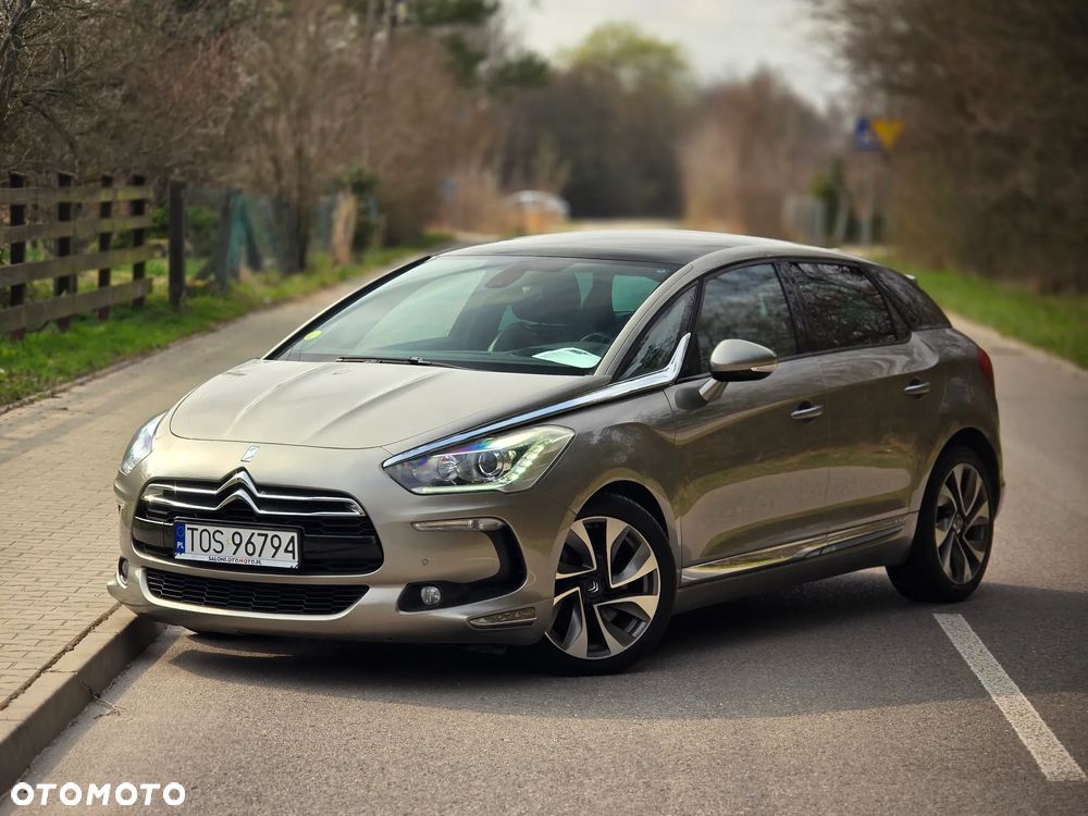 Citroën DS5 HDi 165 SportChic - 2