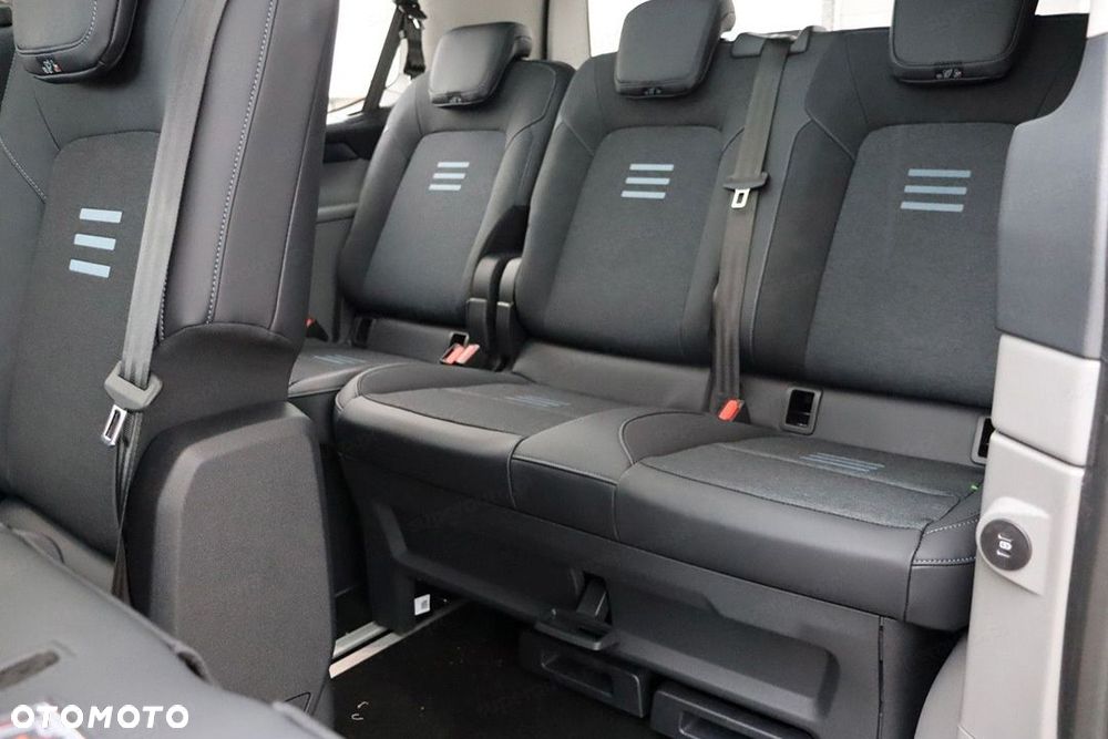 Ford Tourneo Custom - 8