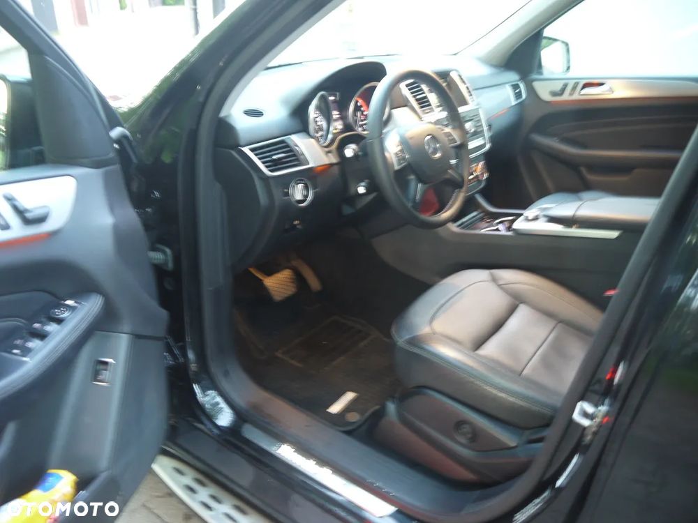 Mercedes-Benz ML 350 BlueTEC 4MATIC 7G-TRONIC Edition 1 - 10