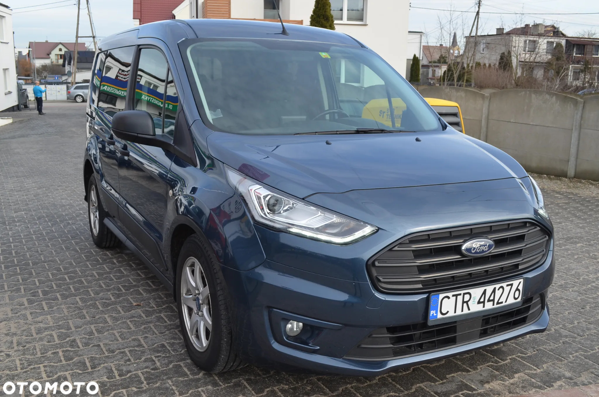 Ford Transit Connect - 8