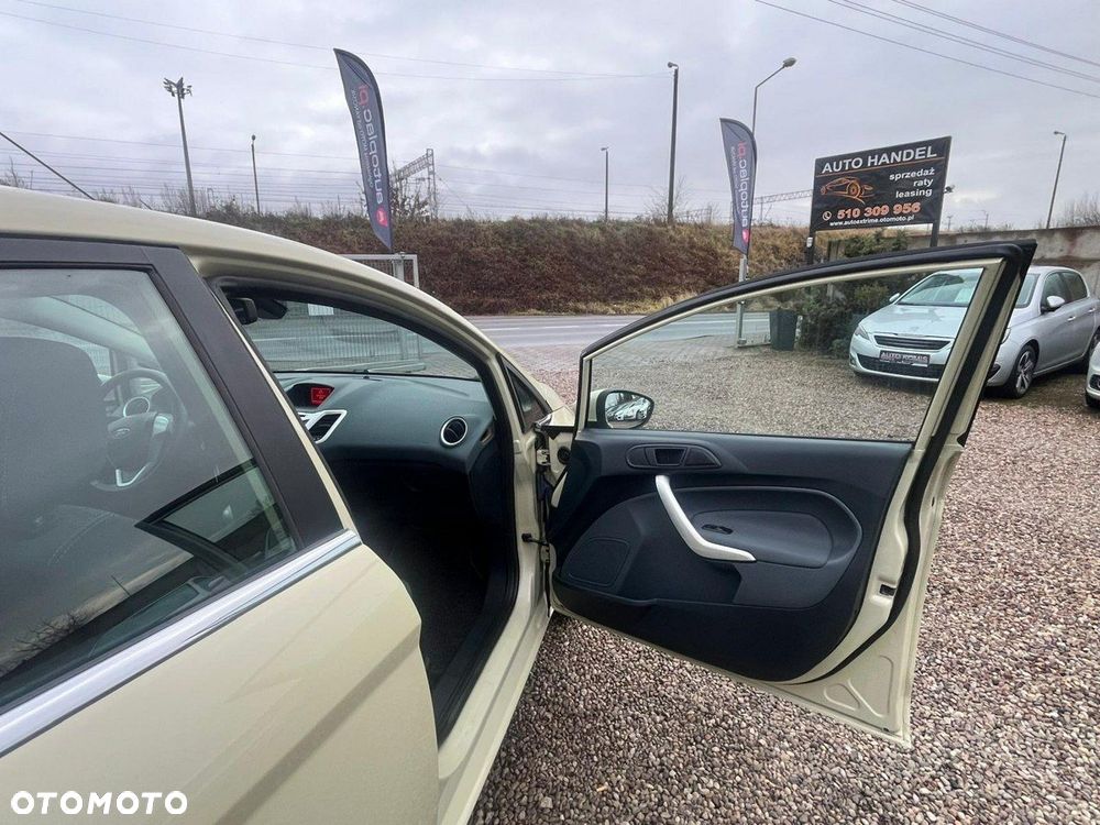 Ford Fiesta 1.25 Ambiente EU5 - 37