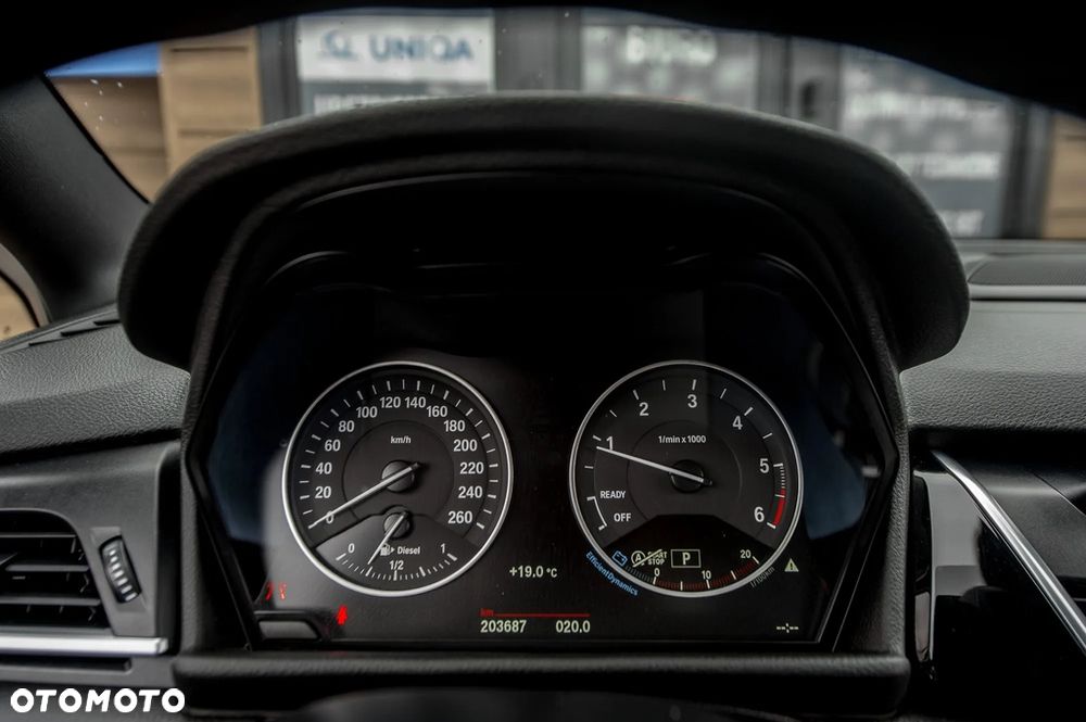 BMW Seria 2 220d xDrive Sport-Aut M Sport - 29