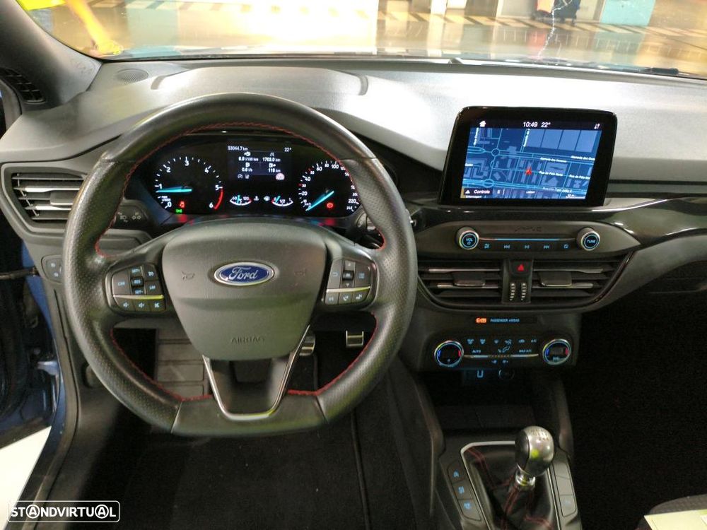 Ford Focus SW 1.5 TDCi EcoBlue ST-Line - 8
