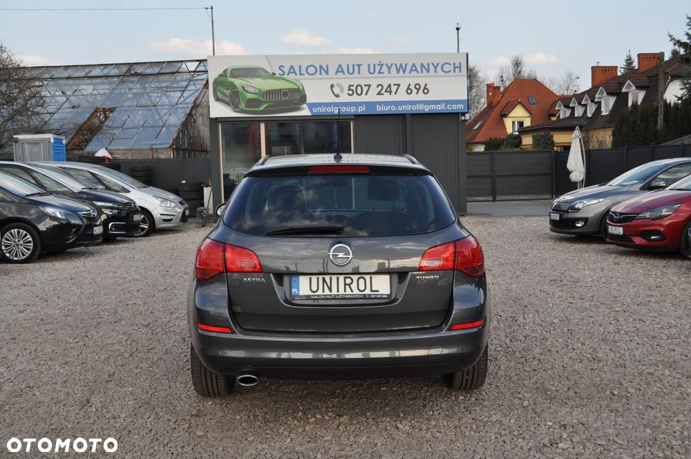 Opel Astra 1.4 Turbo 150 Jahre - 8