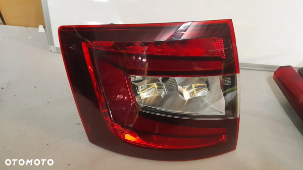 SKODA OCTAVIA III KOMBI LIFT LAMPA LEWA TYŁ LED 5E9945207