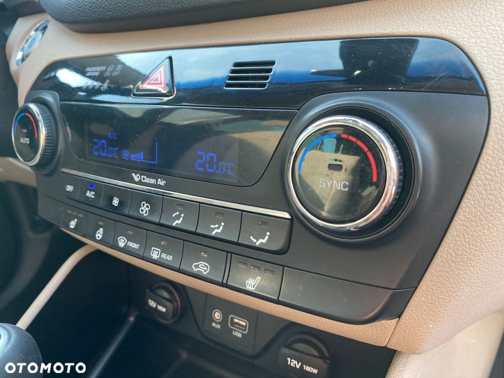 Hyundai Tucson 2.0 CRDI BlueDrive Comfort 2WD - 12