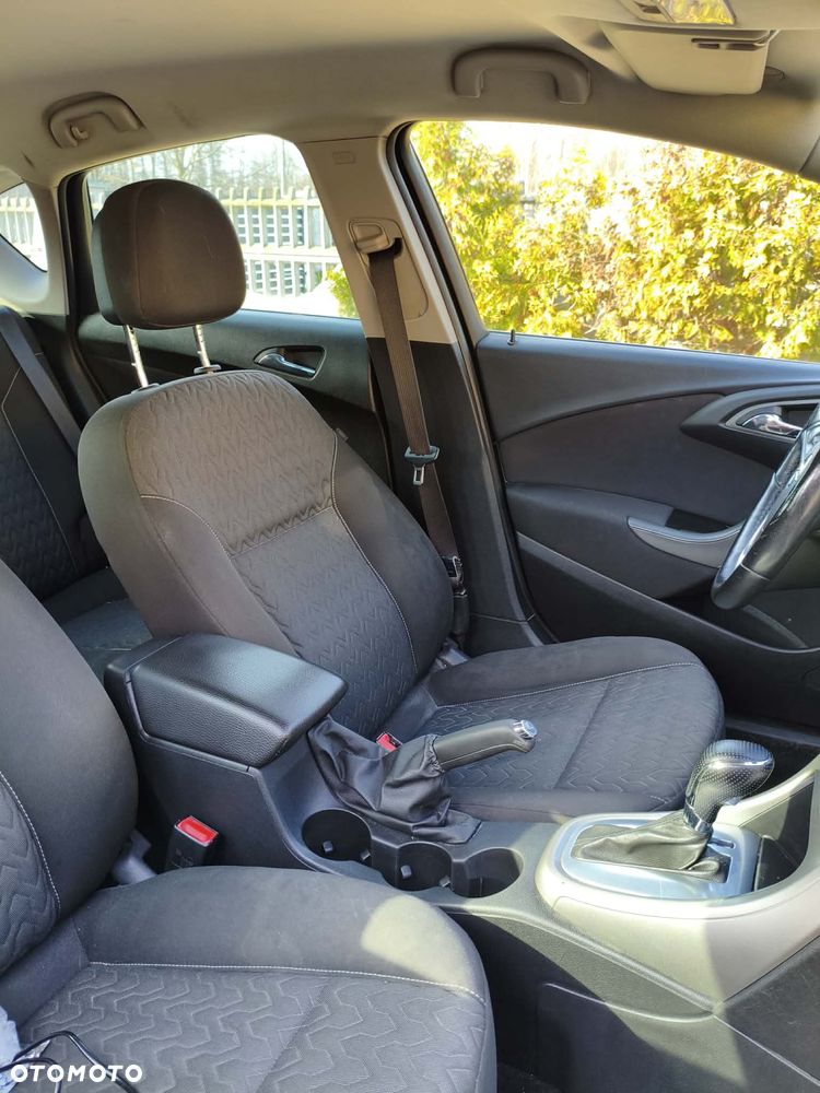 Opel Astra - 10