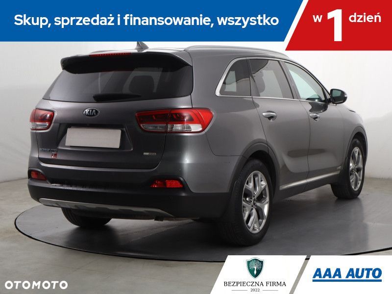 Kia Sorento - 7