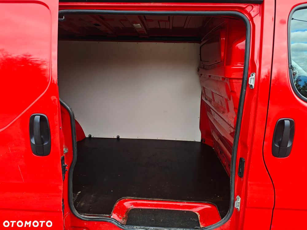 Renault TRAFIC - 7