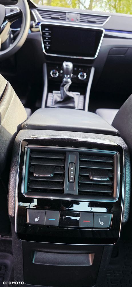 Skoda Superb 1.5 TSI L&K - 17