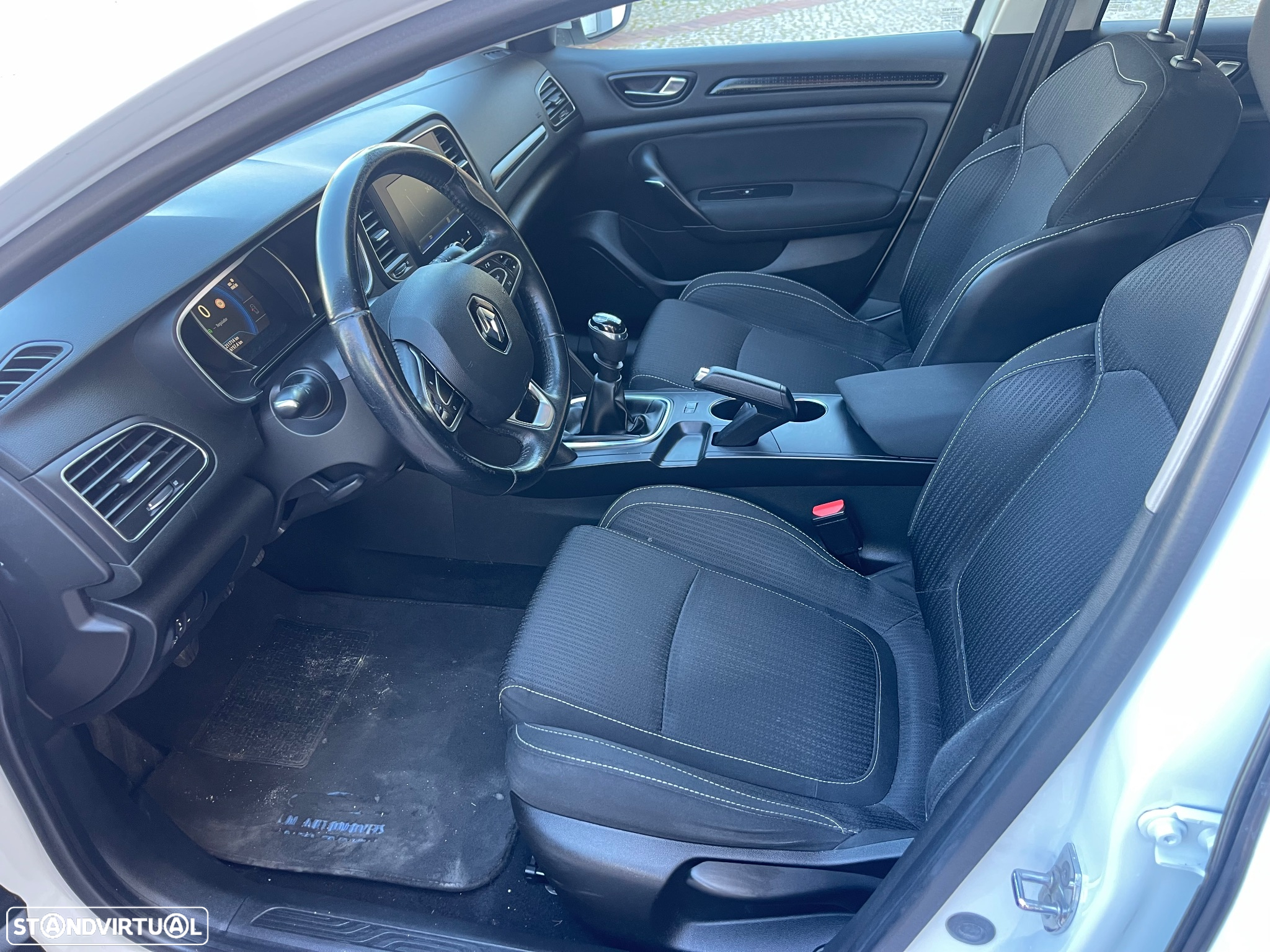 Renault Mégane 1.5 dCi Intens - 9