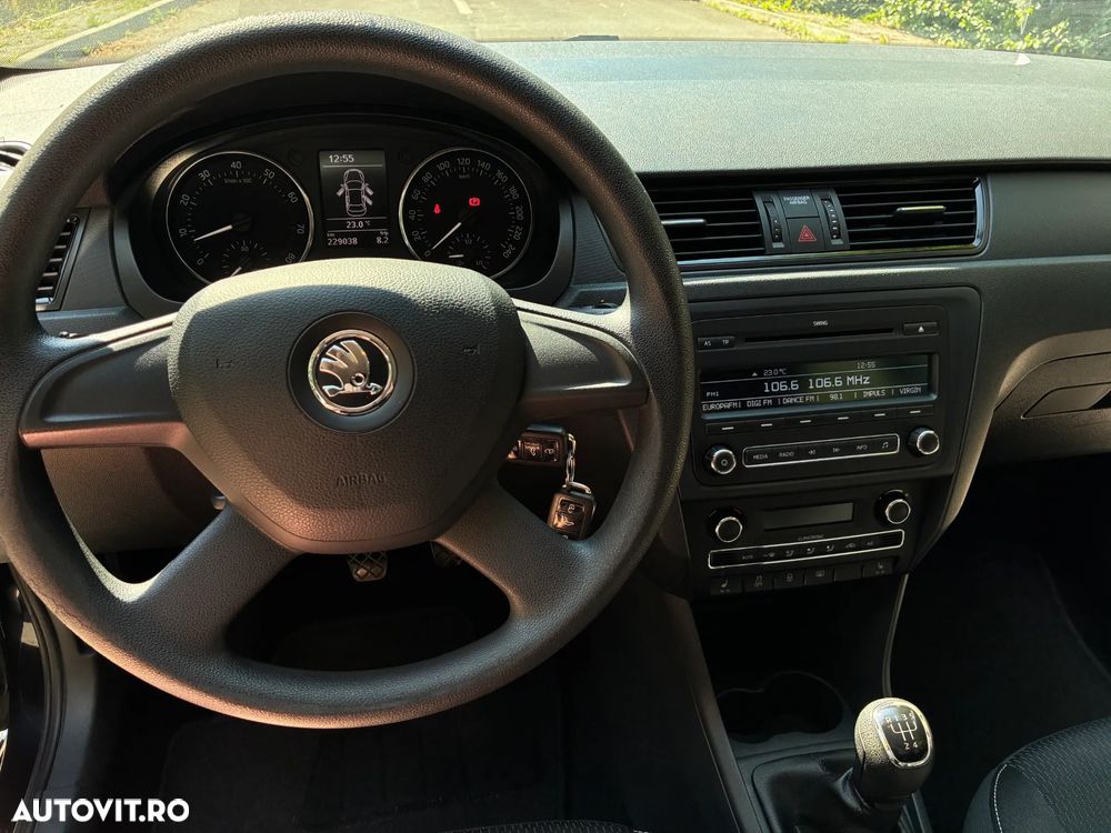 Skoda RAPID 1.2 TSI Ambition - 6