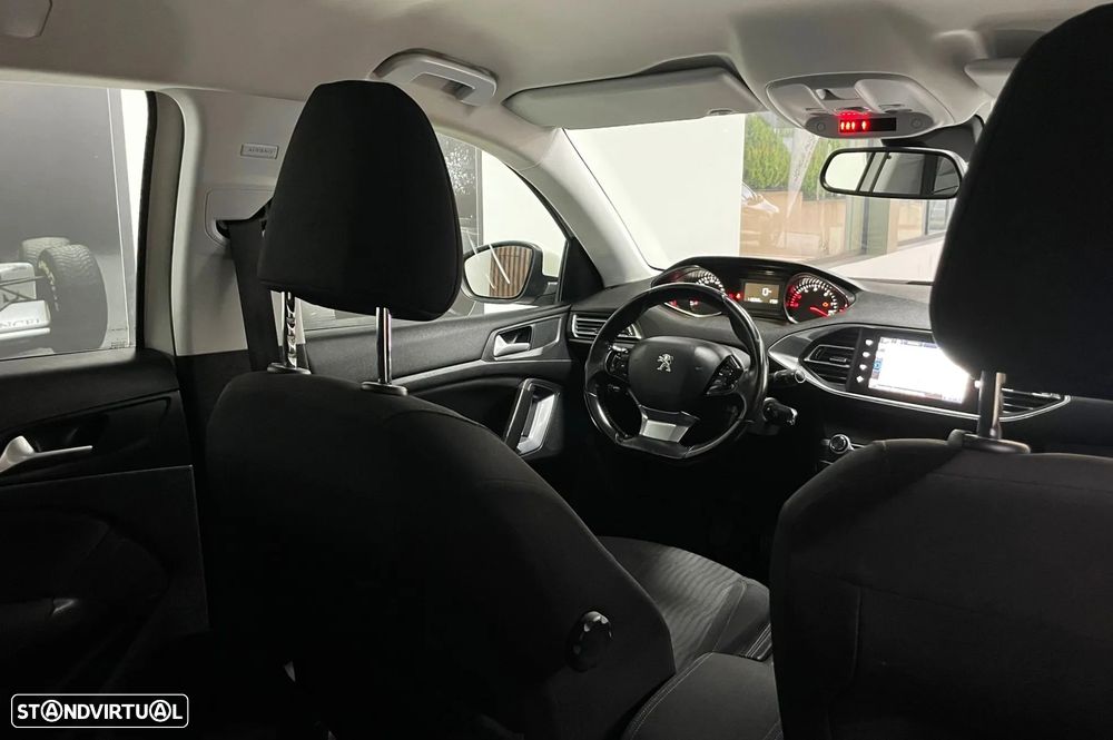 Peugeot 308 SW 1.6 BlueHDi Active - 28