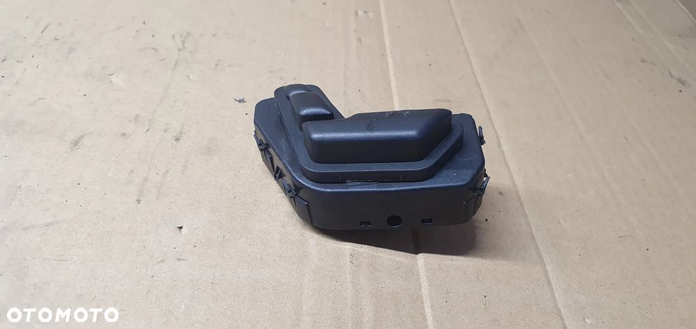 Moduł sterownik regulacji fotela kierowcy lewy przód Mercedes GL X166 W166 A1669053700 - 2