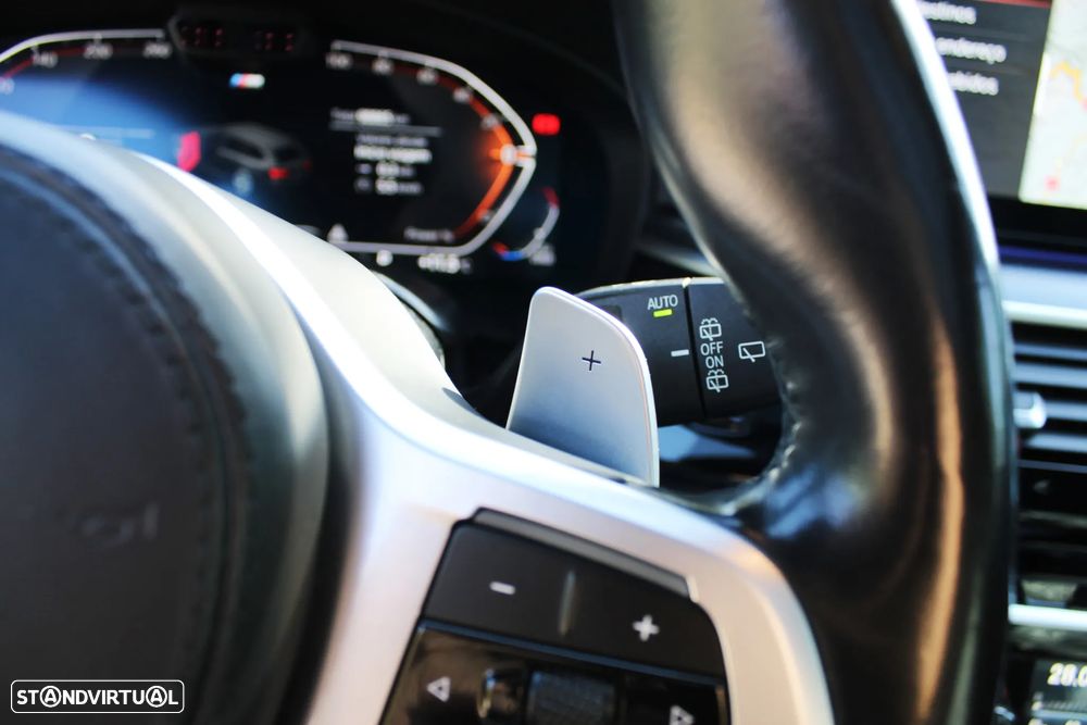 BMW 540 d xDrive Pack Desportivo M Auto - 40