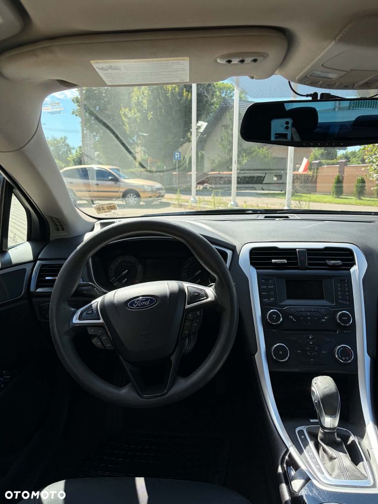 Ford Fusion - 17