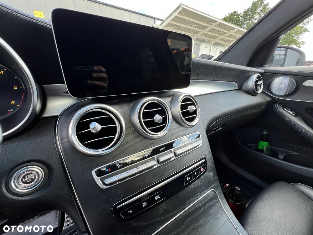 Mercedes-Benz GLC 300 d 4-Matic - 12