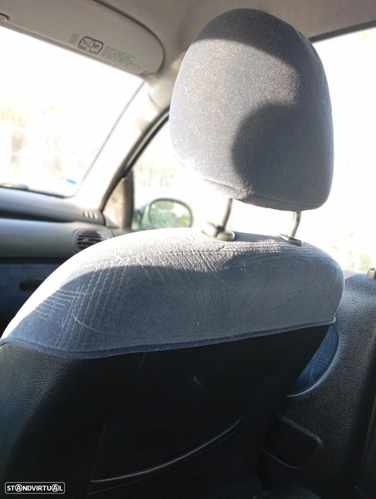 Peugeot 206 1.1 XT - 13