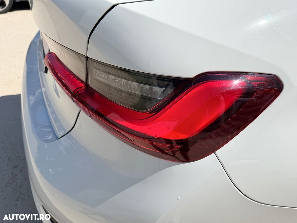 BMW Seria 3 320i AT - 18