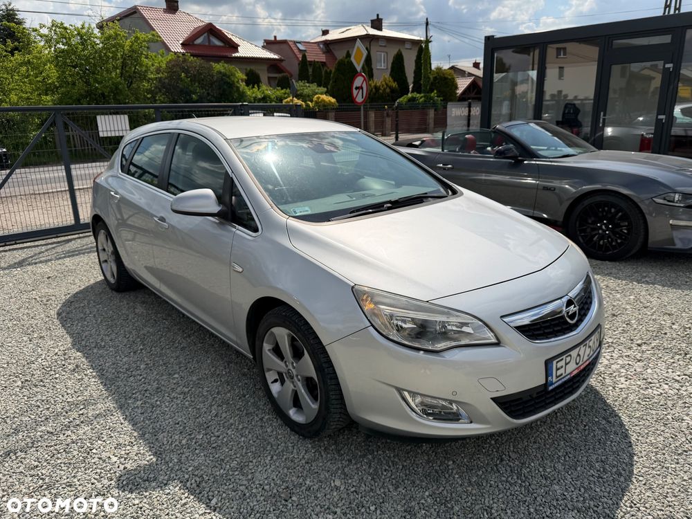 Opel Astra 1.6 Design Edition - 17