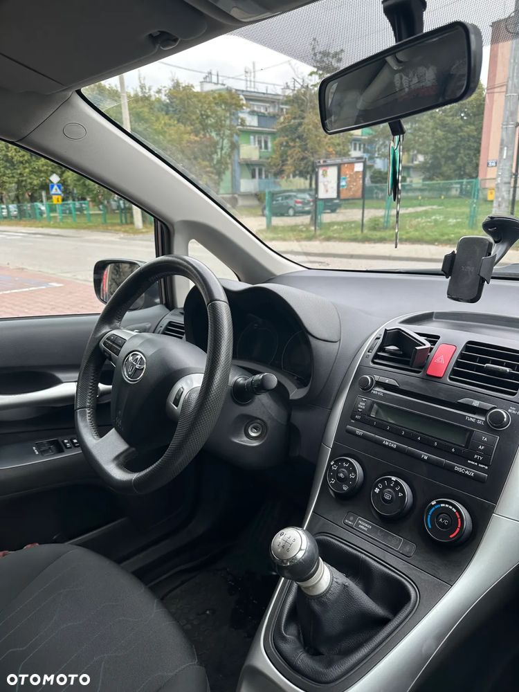 Toyota Auris 1.6 Sprint - 8
