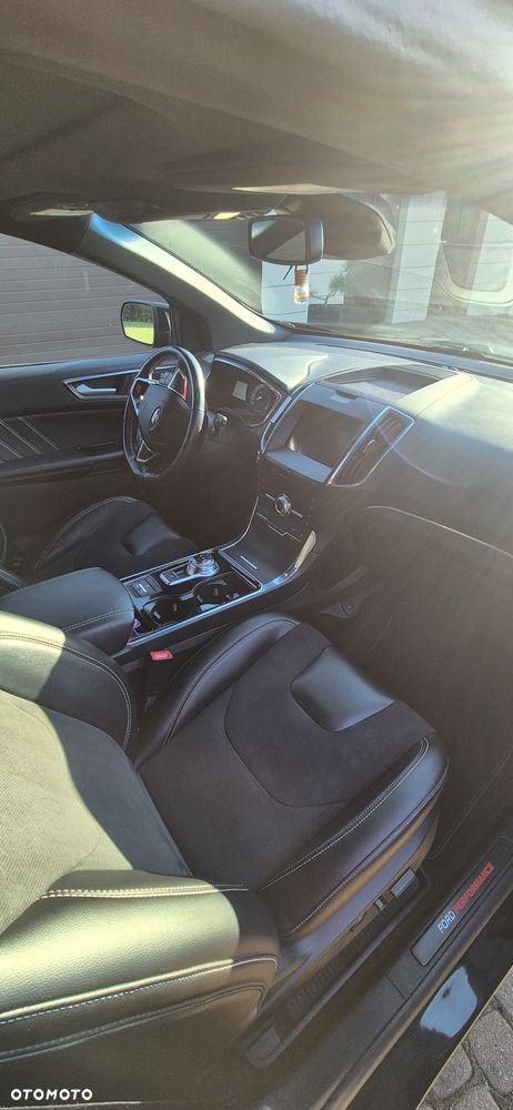 Ford Edge - 16