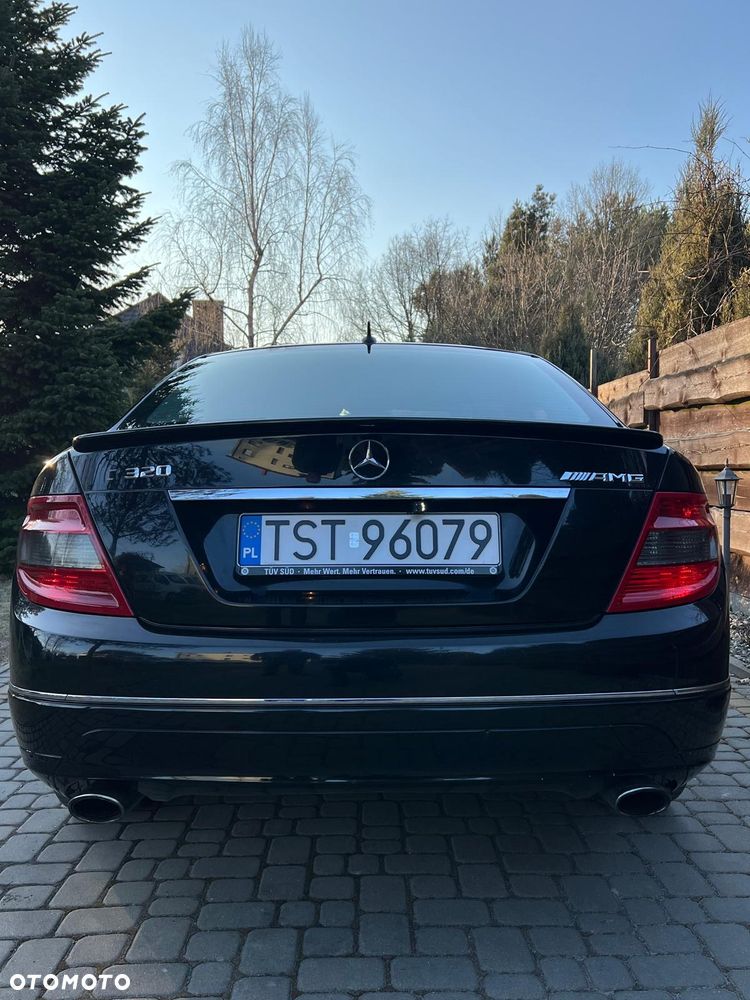 Mercedes-Benz Klasa C 320 CDI 7G-TRONIC Avantgarde Sport Edition - 21