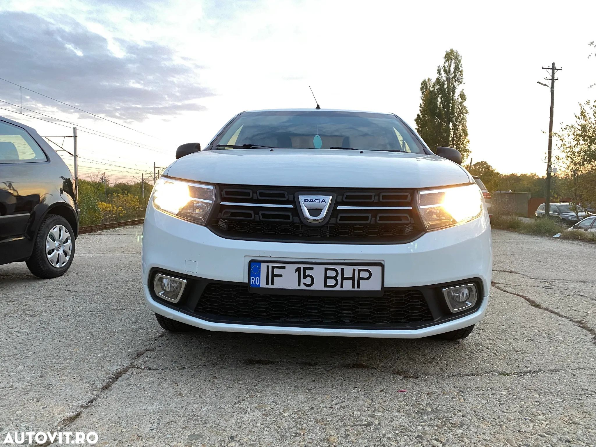 Dacia Logan 1.0 SCe Ambiance - 1