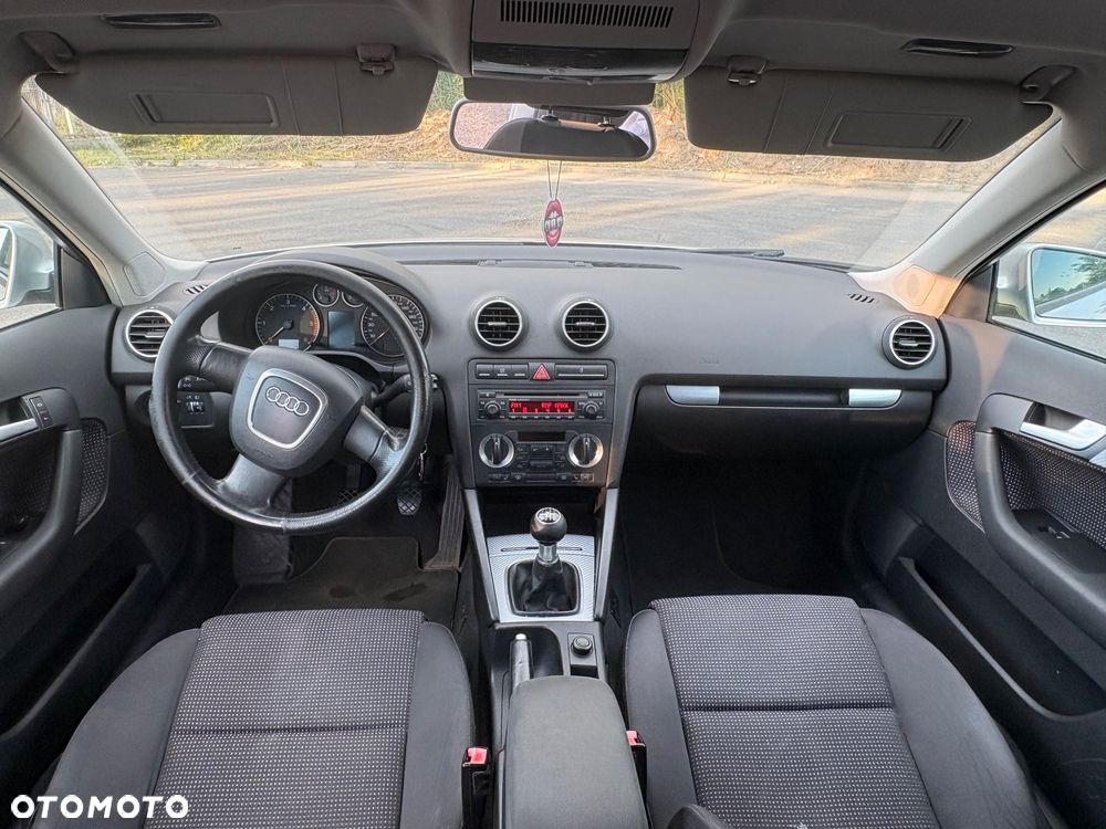 Audi A3 Sportback - 12