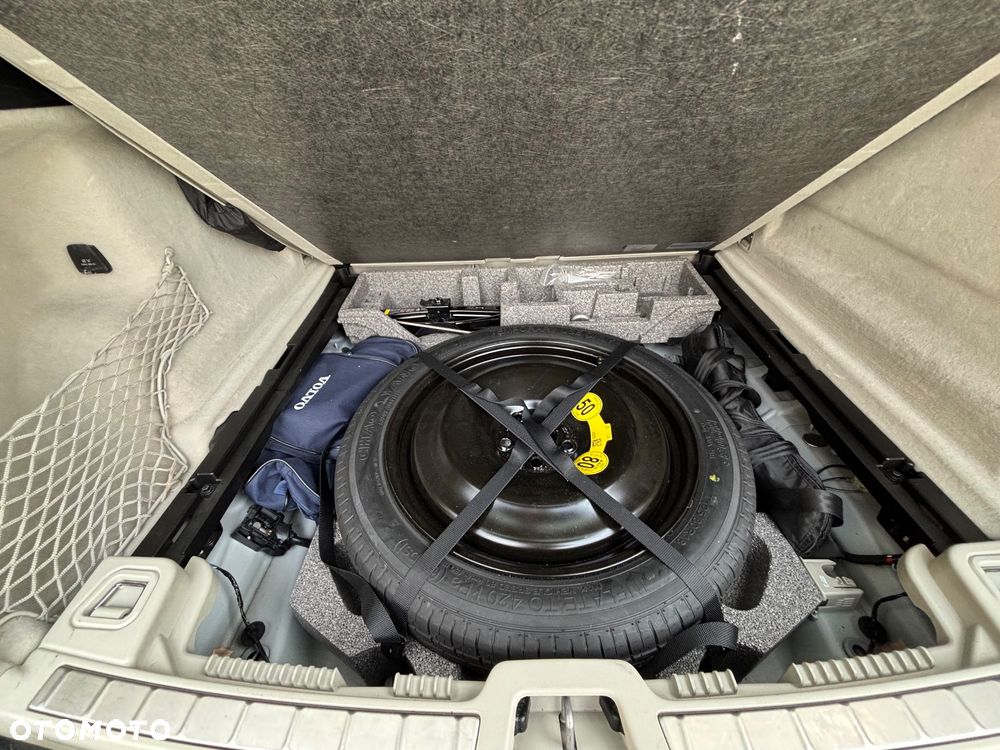 Volvo XC 60 D4 AWD Inscription - 19