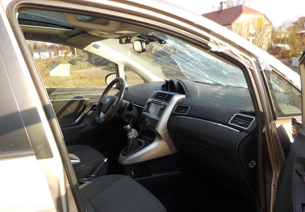 Toyota Verso - 16