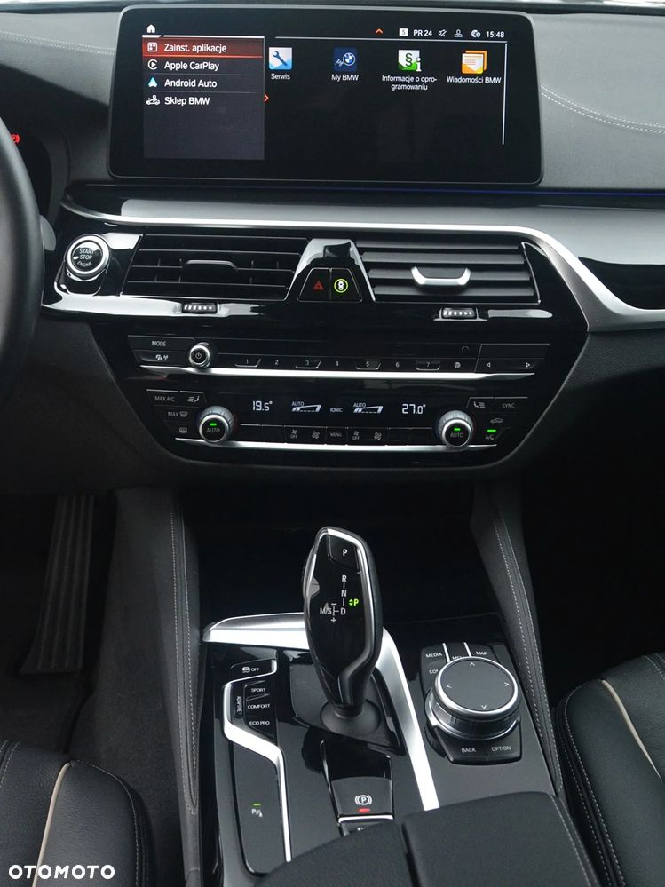 BMW Seria 5 530d xDrive Luxury Line - 17