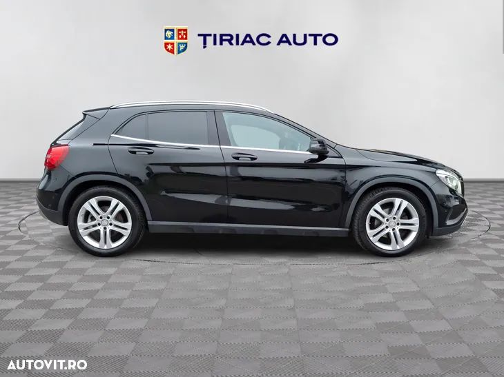 Mercedes-Benz GLA 220 d 4Matic 7G-DCT - 7