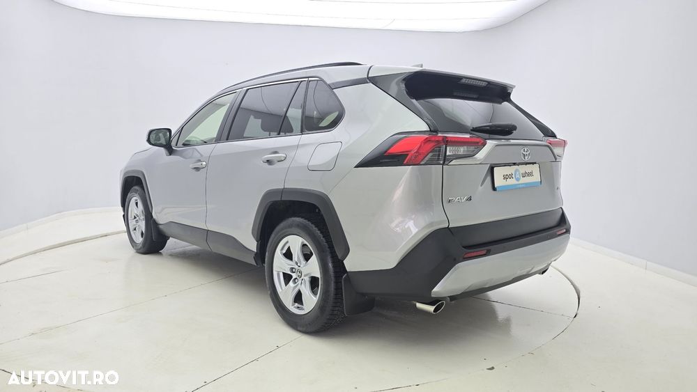 Toyota RAV4 2.0P 6MT AWD Dynamic - 8