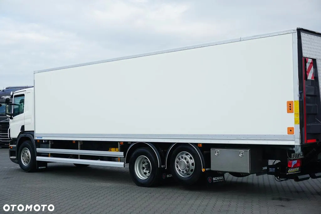 Scania P 320 / EURO 6 / KONTENER + WINDA / 22 PALETY / OŚ SKRĘTNA - 36