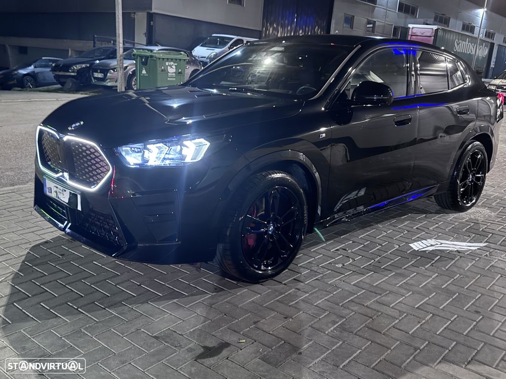BMW iX2 eDrive20 Pack Desportivo M Pro - 2