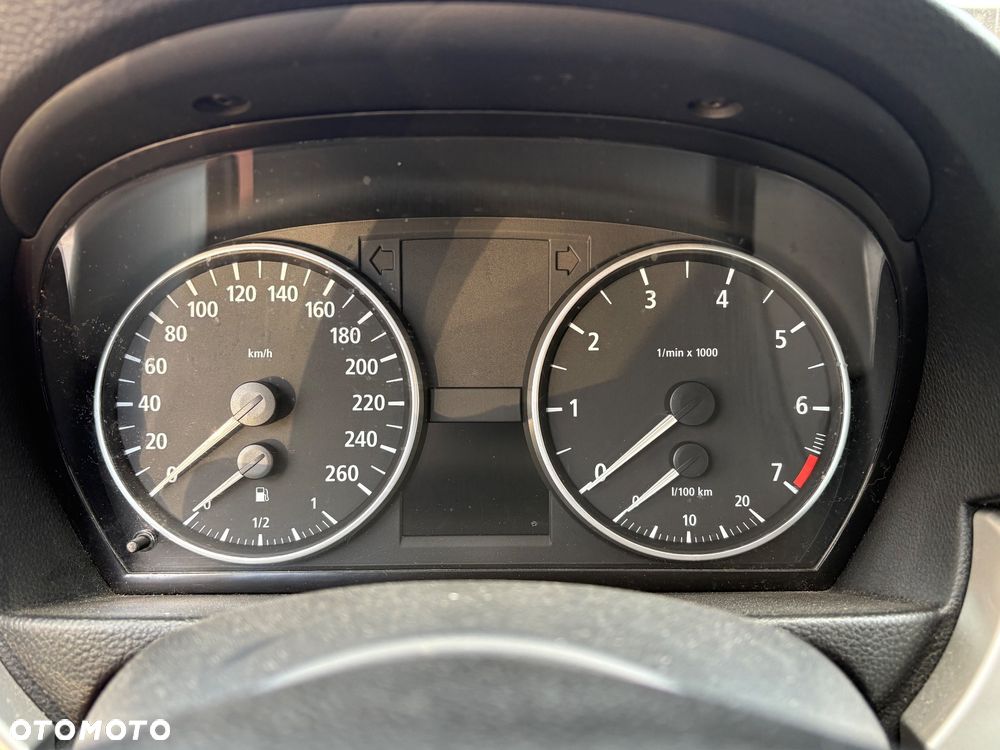 BMW Seria 3 - 13