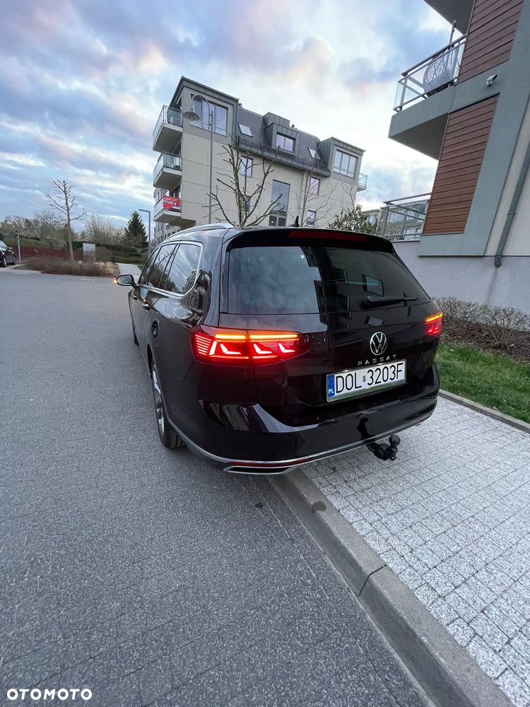 Volkswagen Passat Variant 2.0 TDI Business DSG - 18